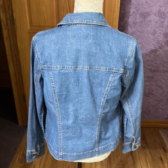 Jean jacket - Picture 3 of 5
